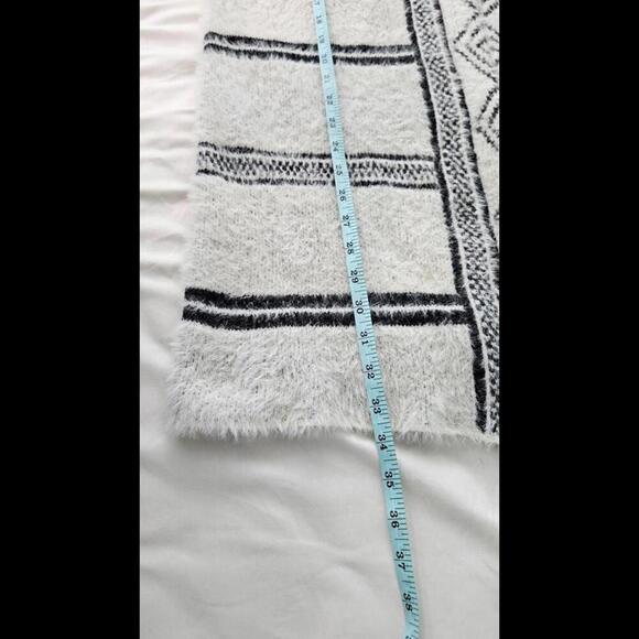 Anthropologie Solitaire Cream Striped Fuzzy Cardigan Size Large - Picture 8 of 8